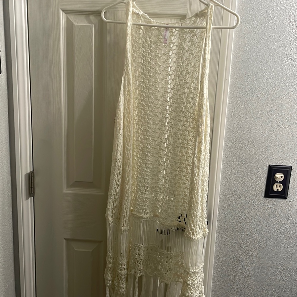 Off white knitted vest